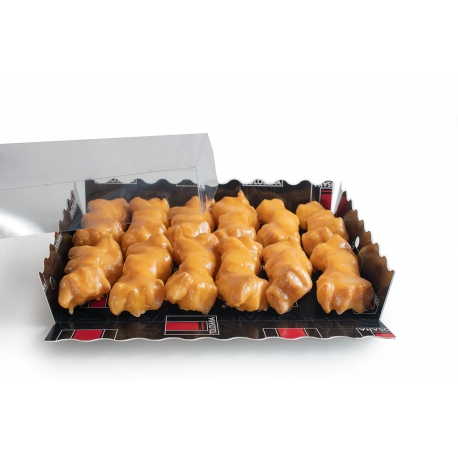 ¿Qué son los dulces típicos? Descubre su historia, beneficios y los más emblemáticos como lacitos de yema, castañas de mazapán y dulces de trenzas. Visita nuestra pastelería online y disfruta de estas delicias.